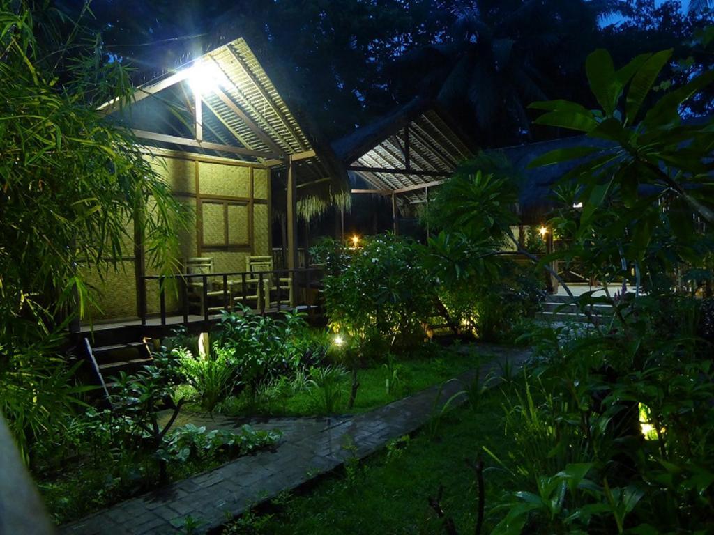 Shibui Garden Bungalows And Restaurant Tanjung  Екстериор снимка